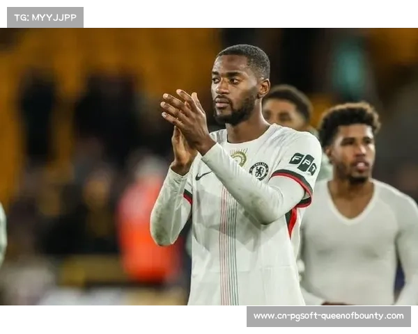 狼队对阵水晶宫，新帅爱德华兹首秀引关注