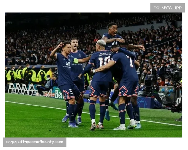 巴黎圣日耳曼与17岁青训小将拉扬·切尔基签订首份职业合同